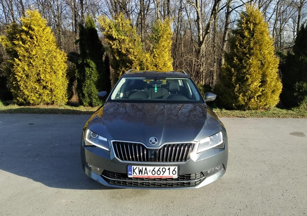 Skoda Superb cena 95940 przebieg: 116000, rok produkcji 2018 z Wadowice małe 79